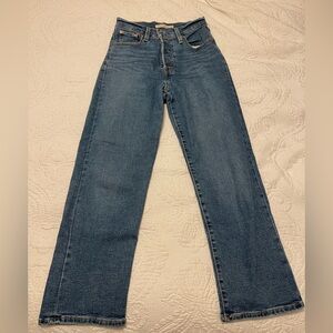 Levi’s Ribcage Straight Ankle Jeans Button Fly